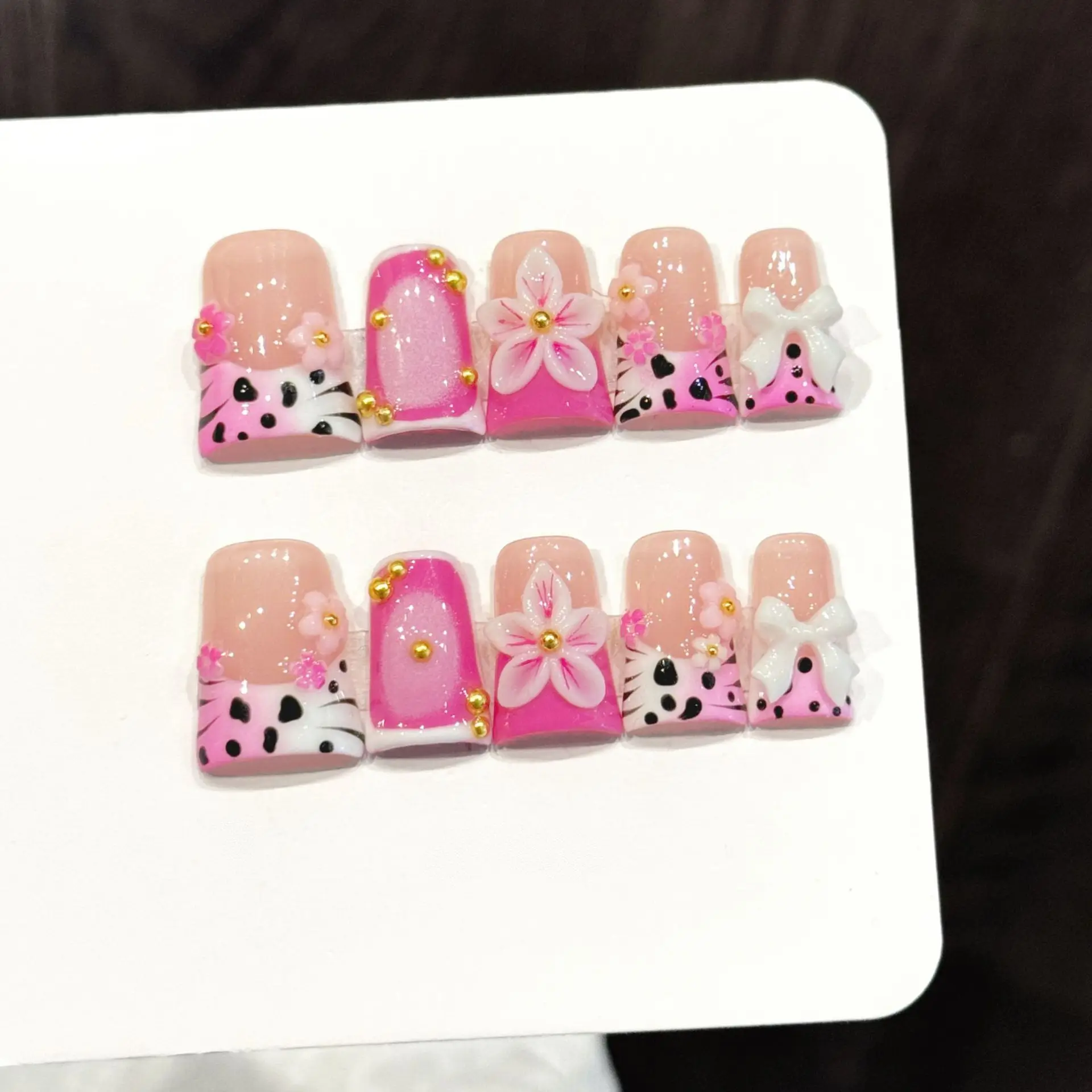 10 Stück reine handgepresste Enten-Nagelkunst, schöne künstliche Nägel, farbenfroher Sommer, rosa Leopardenmuster mit Blumen, ideal für Frauen Image