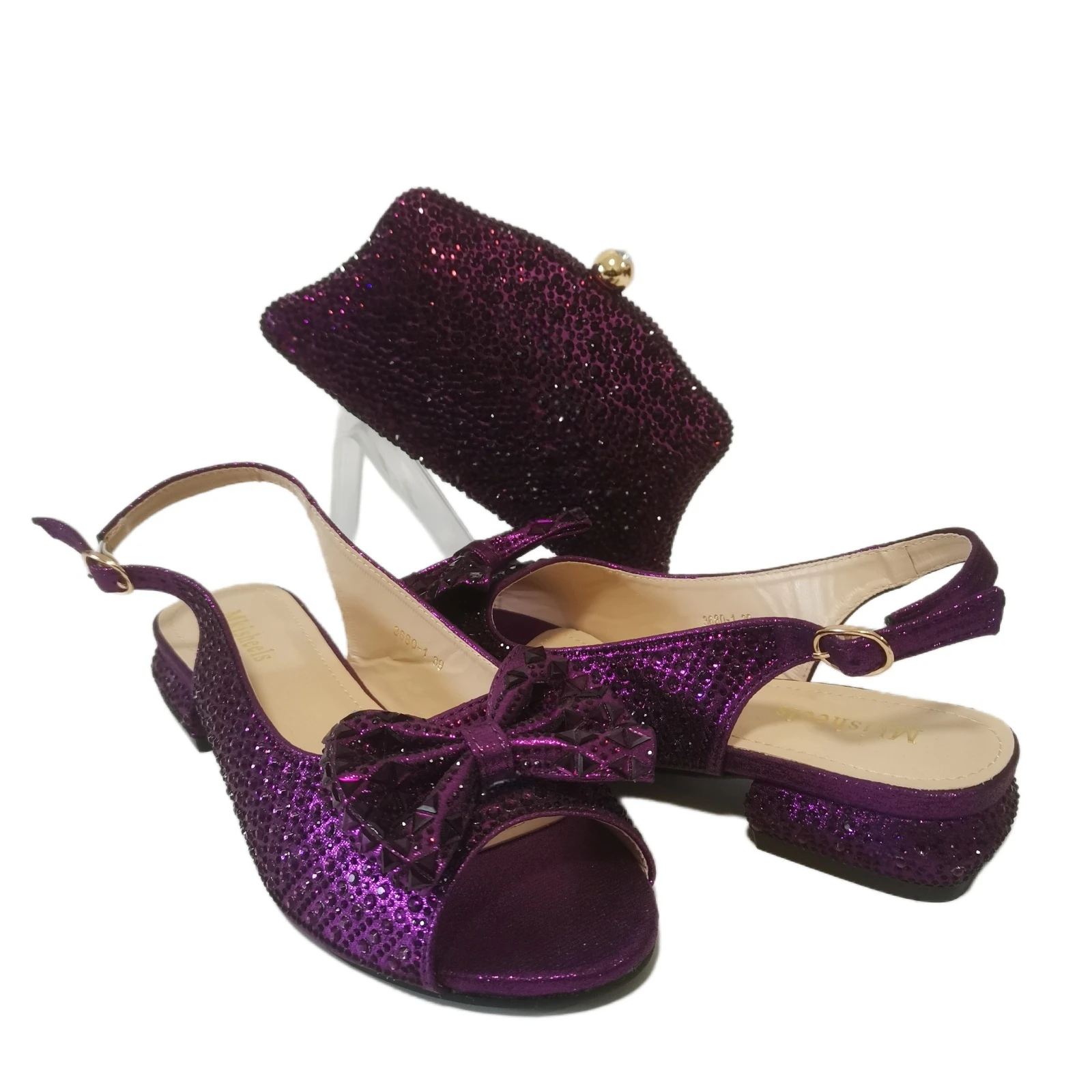 Mode lila unteren Absatz Party Damen Sandalen und Tasche Match Set italienisches Design Strass Hochzeit passende Schuhe und Tasche Set