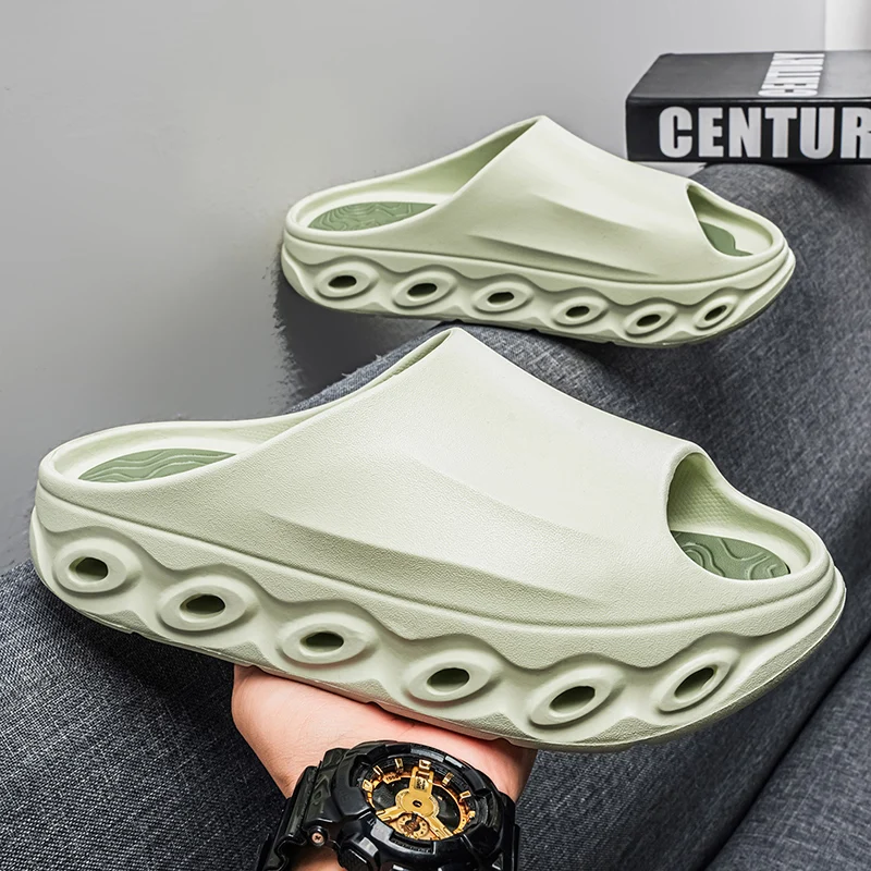 Sommer Outdoor Strand Herrenpantoffeln, Dicksohlige Sandalen, Strand Outdoor Flip-Flops, Atmungsaktive Freizeitpantoffeln Image