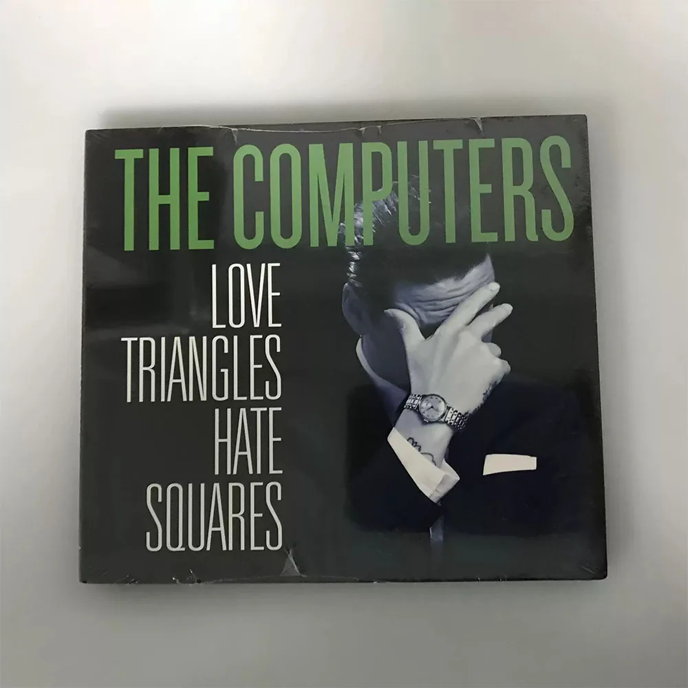 CD: Dies ist das zweite Studioalbum „Love Triangles Hate Squares“ der britischen Rockband The Computers. 29. April 2013. Image