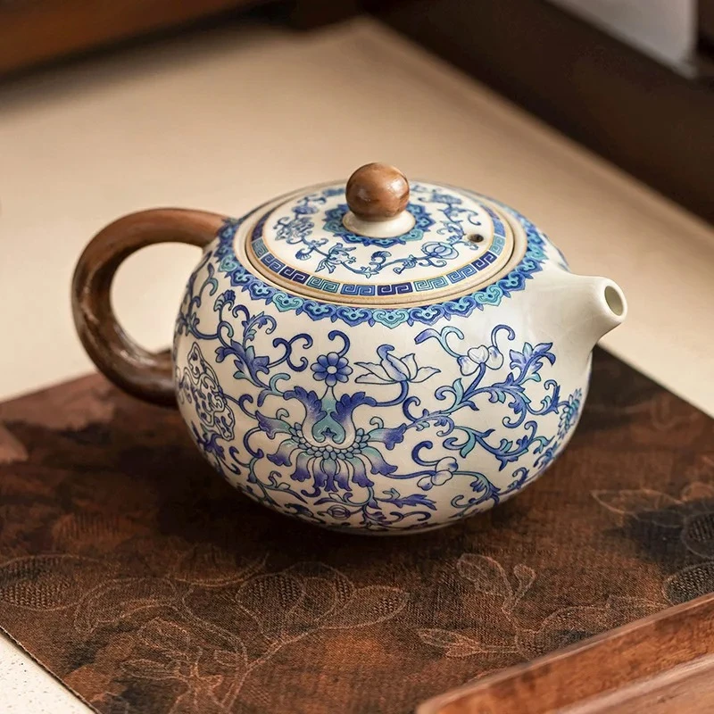 Ru Kiln Blue White Ceramic Teapot Creative Tea Maker Retro Handmade Teapot Kung Fu Tea Set Household Teaware Tea Infuser