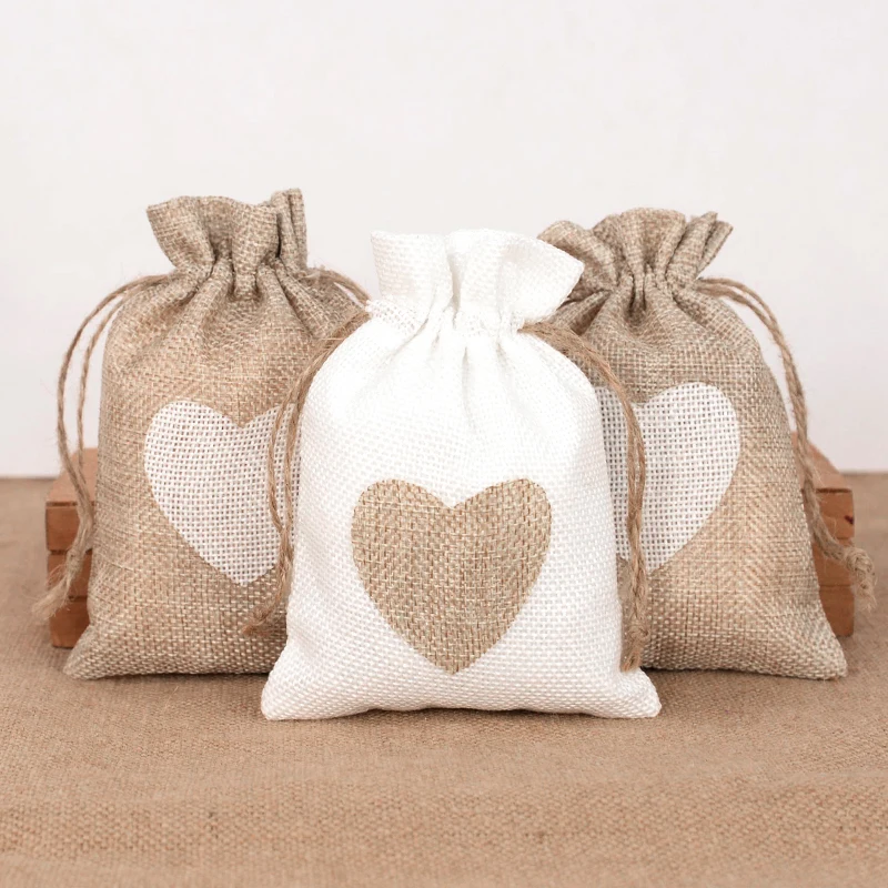 10 Stück/Set Herzförmige Leinen-Schmuckbeutel mit Kordelzug, Dekorative Taschen für Schmuckverpackung, Weihnachten, Hochzeit, Party-Geschenke Image