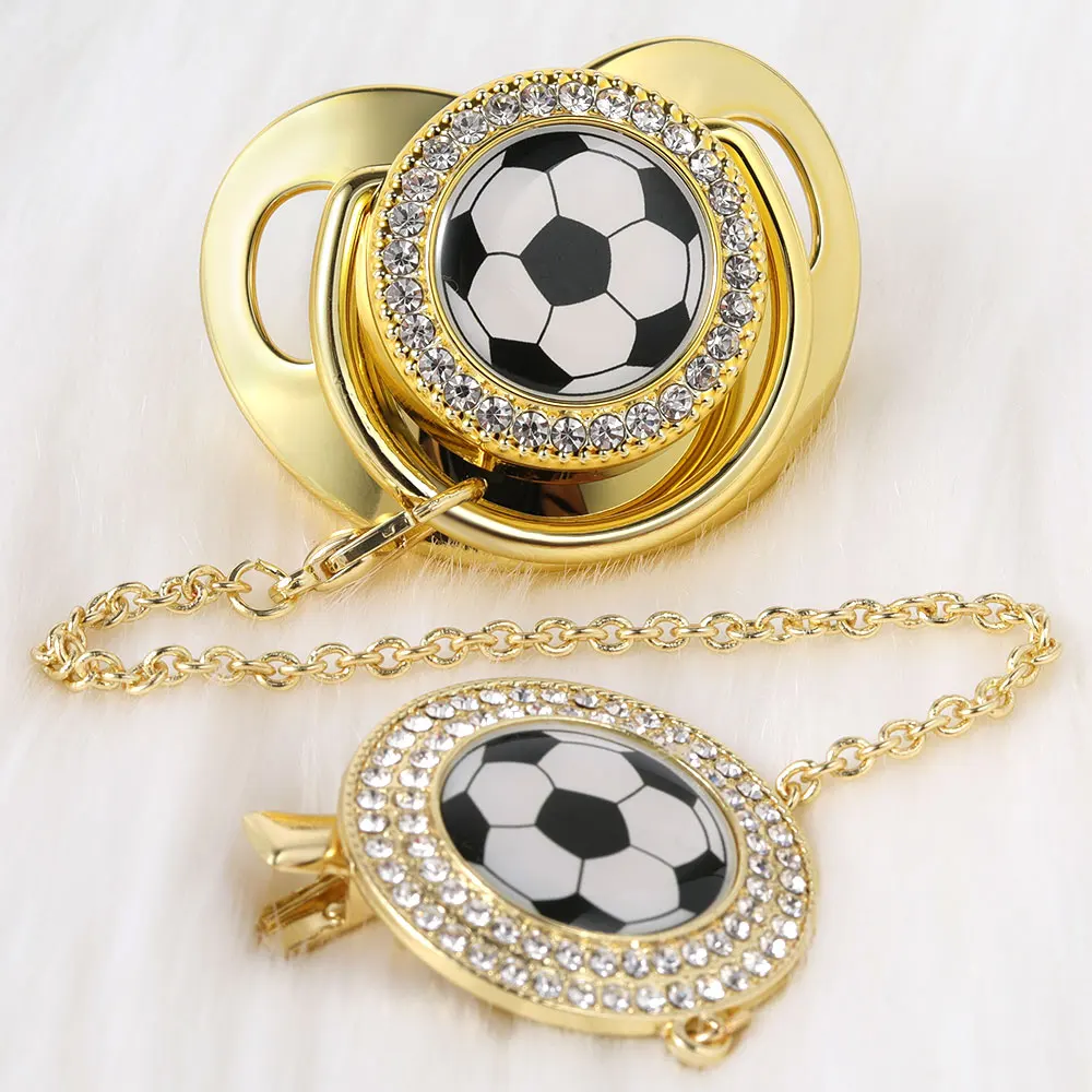 Neugeborenen Schnuller Bling Gold Schnuller Clip Fußball Verkaufen Baby Schnuller Baby Bohrer Beschwichtigen Spielen Mund Spot Su Chupetes De Lujo Image