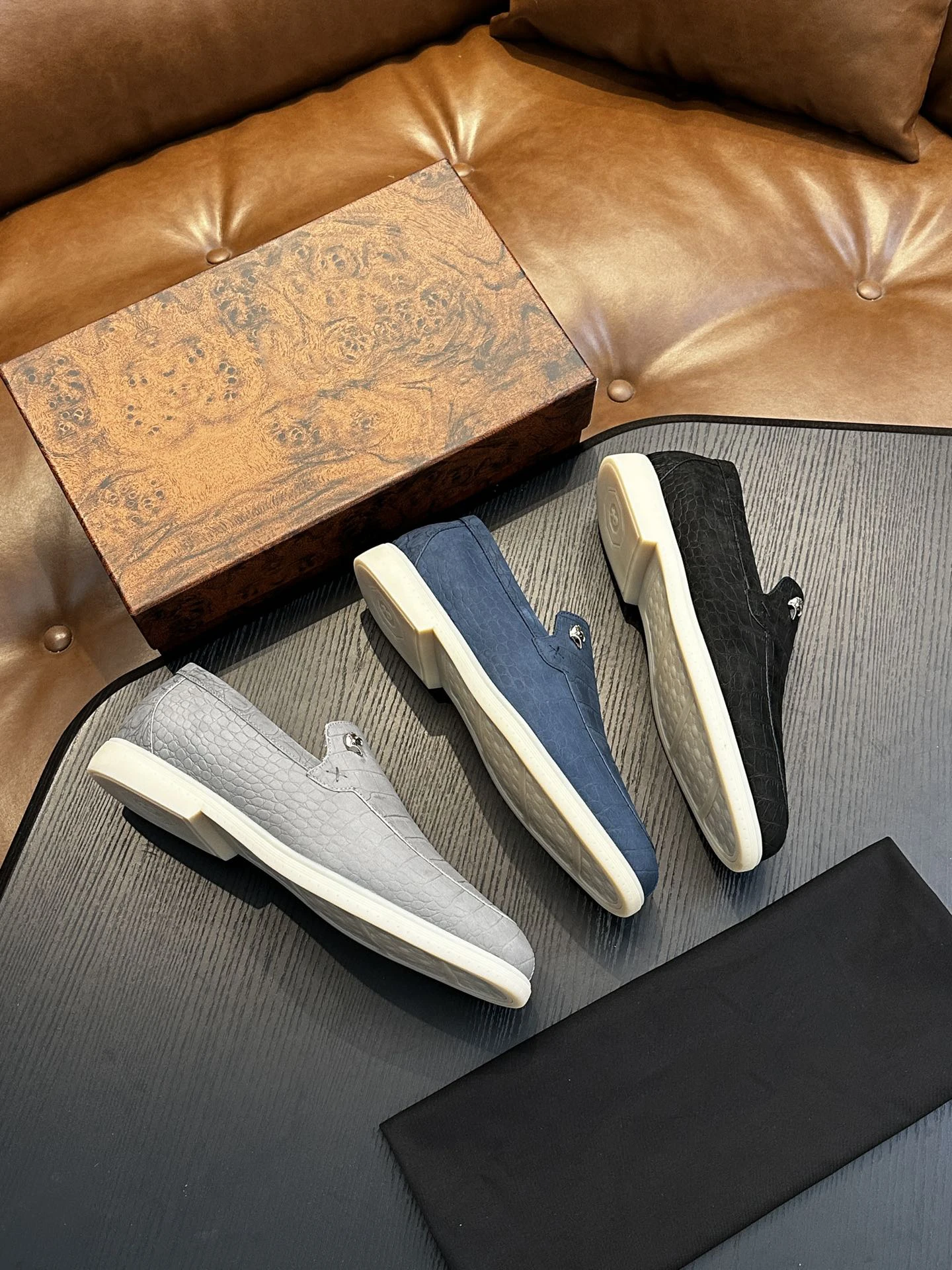 BLLIYOSS Schuhe mit Litschi-Muster, 2025, neue Herren-Schnürschuhe, lässige Sportschuhe, bequem, hochwertig, für den Außenbereich, europäisch, große Größe 39–46