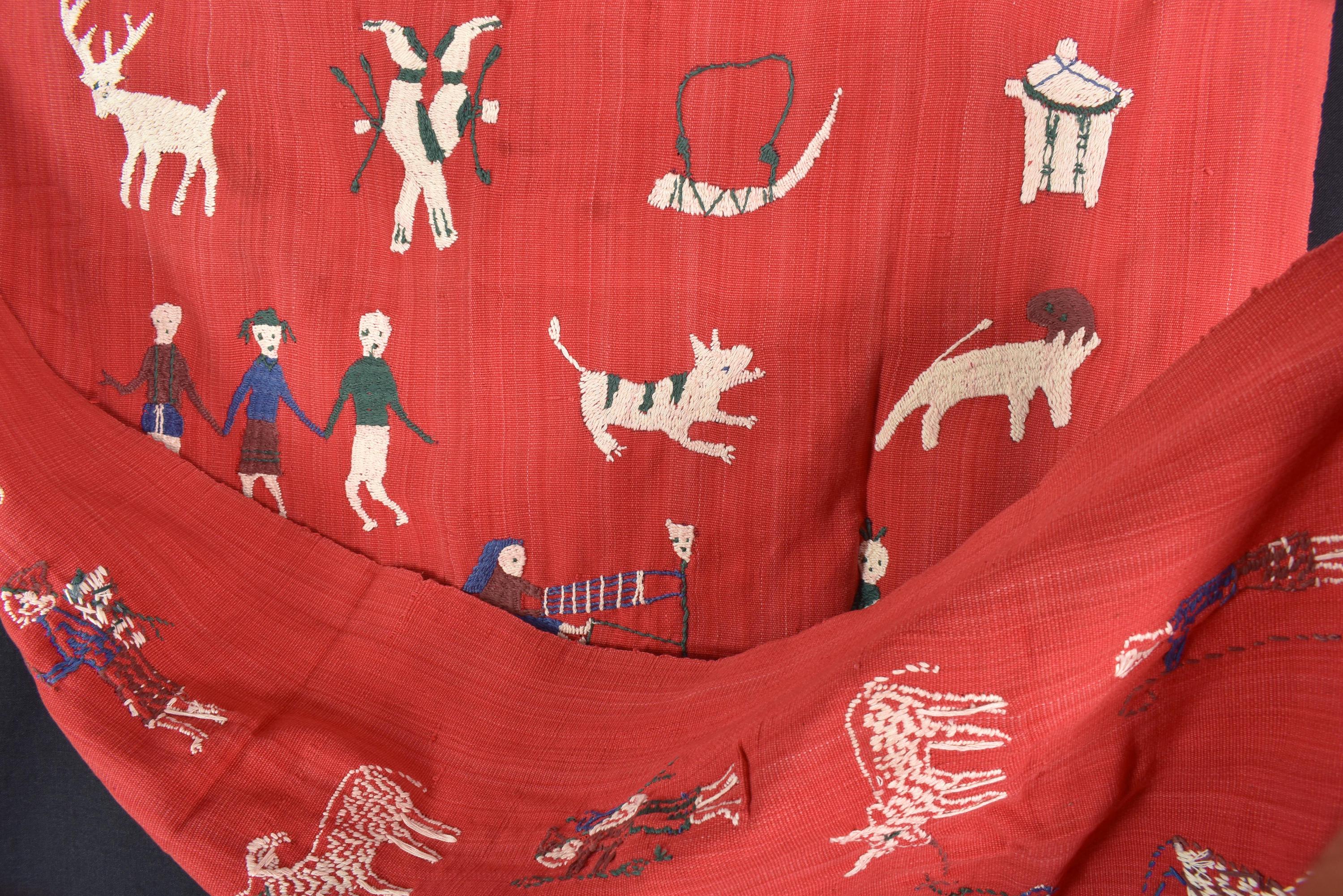 Trapunta verticale in cotone rosso pomodoro, tessuto tribale Naga, tessuto etnico ricamato boho, arazzo delle tribù delle colline birmane, tailandese,