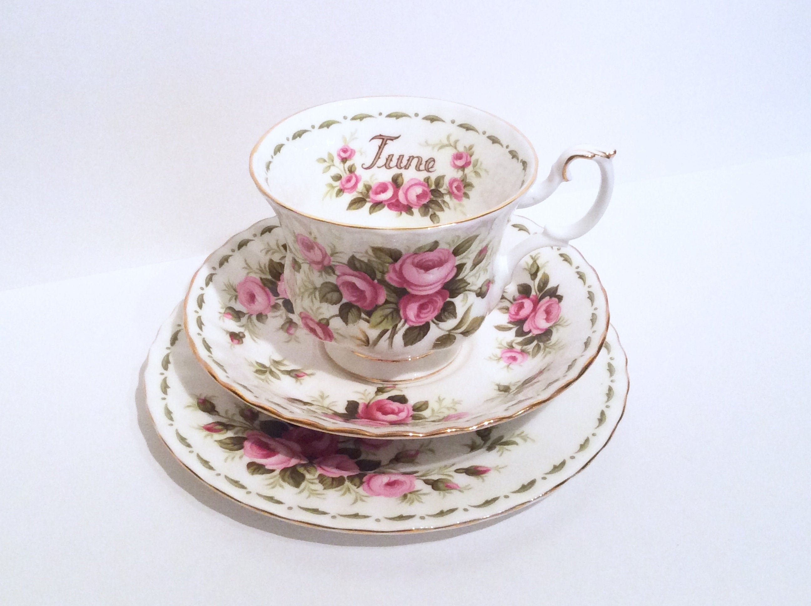 "Trio \"Fiore del mese di giugno\", tazza da tè in porcellana Royal Albert, tazza con fiori di rose, porcellana con fiori di rose rosa"