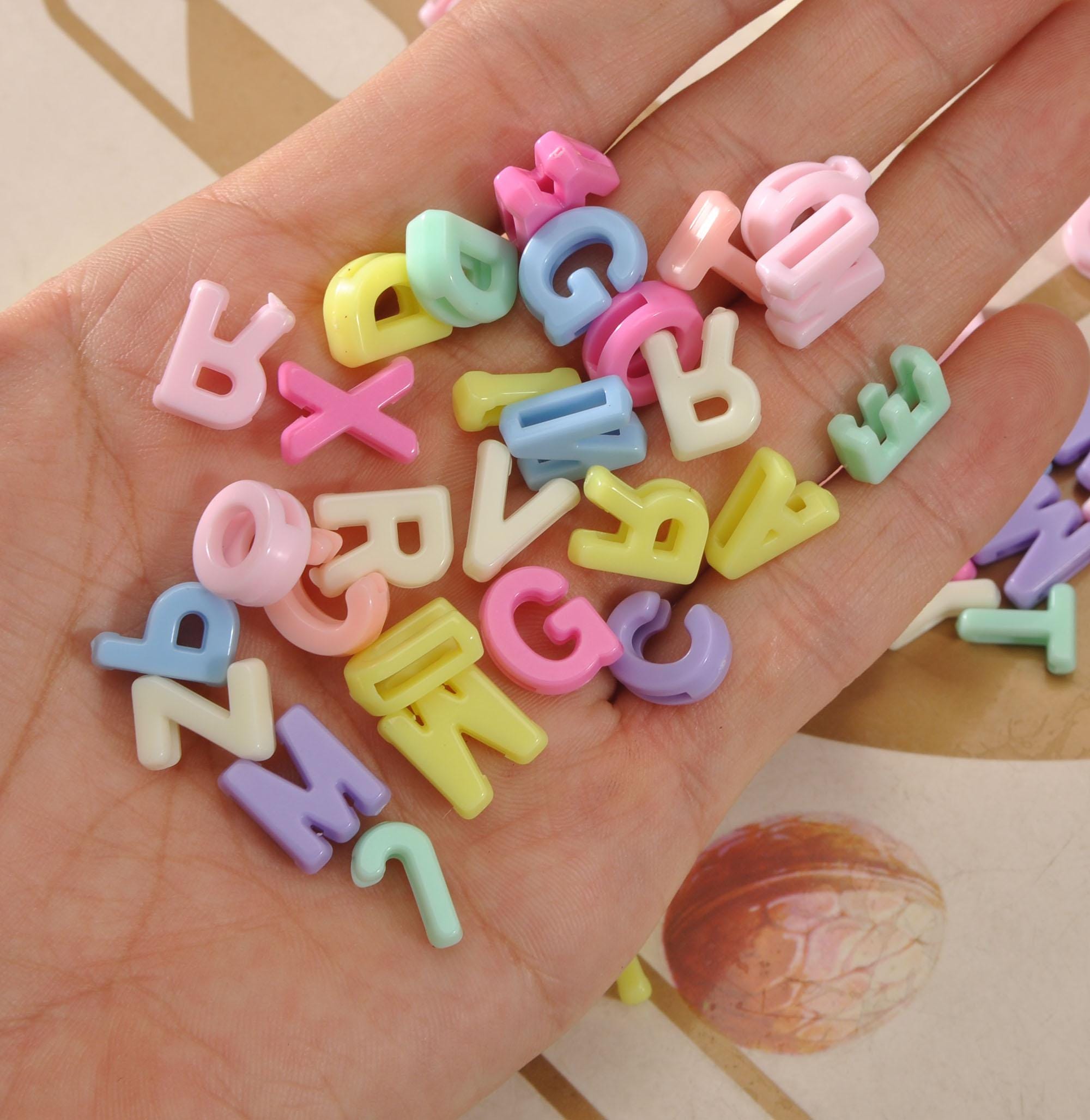 200 perline in acrilico con lettere dell'alfabeto, kit di perline con lettere iniziali dell'alfabeto, perline di forme miste dell'alfabeto, per collan