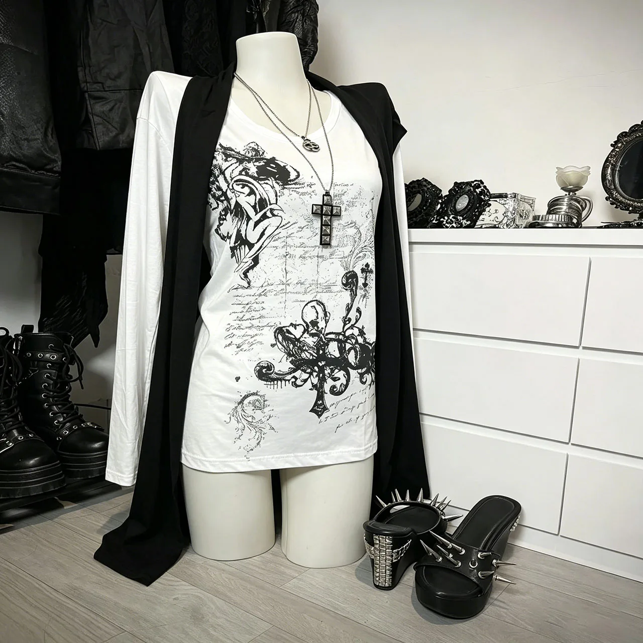 Y2k-Stil, Gothic-Stil, süßes und sexy Langarmshirt, lässiges Harajuku-Punk-Muster-T-Shirt für Damen, Frühlings- und Herbst-Streetwear Image