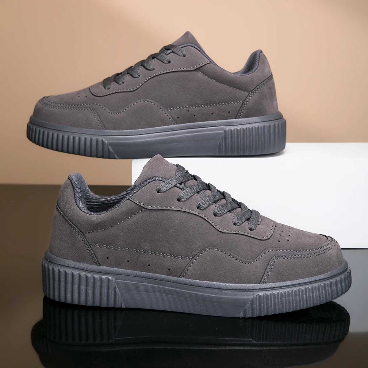 Unisex Casual Sneakers Outdoor Rutschfeste Skateboard-Schuhe Herren Damen Bequeme PU-Leder Sneakers Original Graue Herren-Sneakers