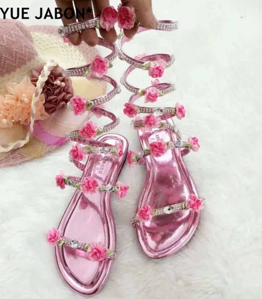 Rosa kniehohe Slip onFlats Sandale Stiefel Gladiator Sommer Strass Frau Stiefel Schuhe Böhmen Stil Kristall Blume Strand Schuhe