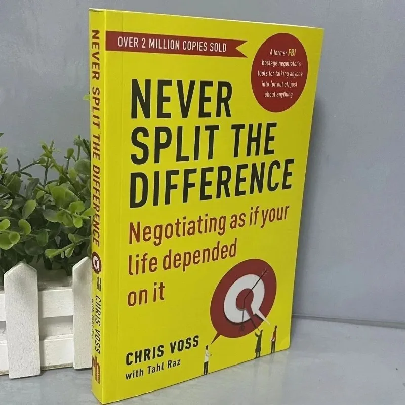 Never Split the Difference: Verhandlungstechniken für Erwachsene von Chris Voss, Buch über emotionale Intelligenz auf Englisch, englische Bücher Image