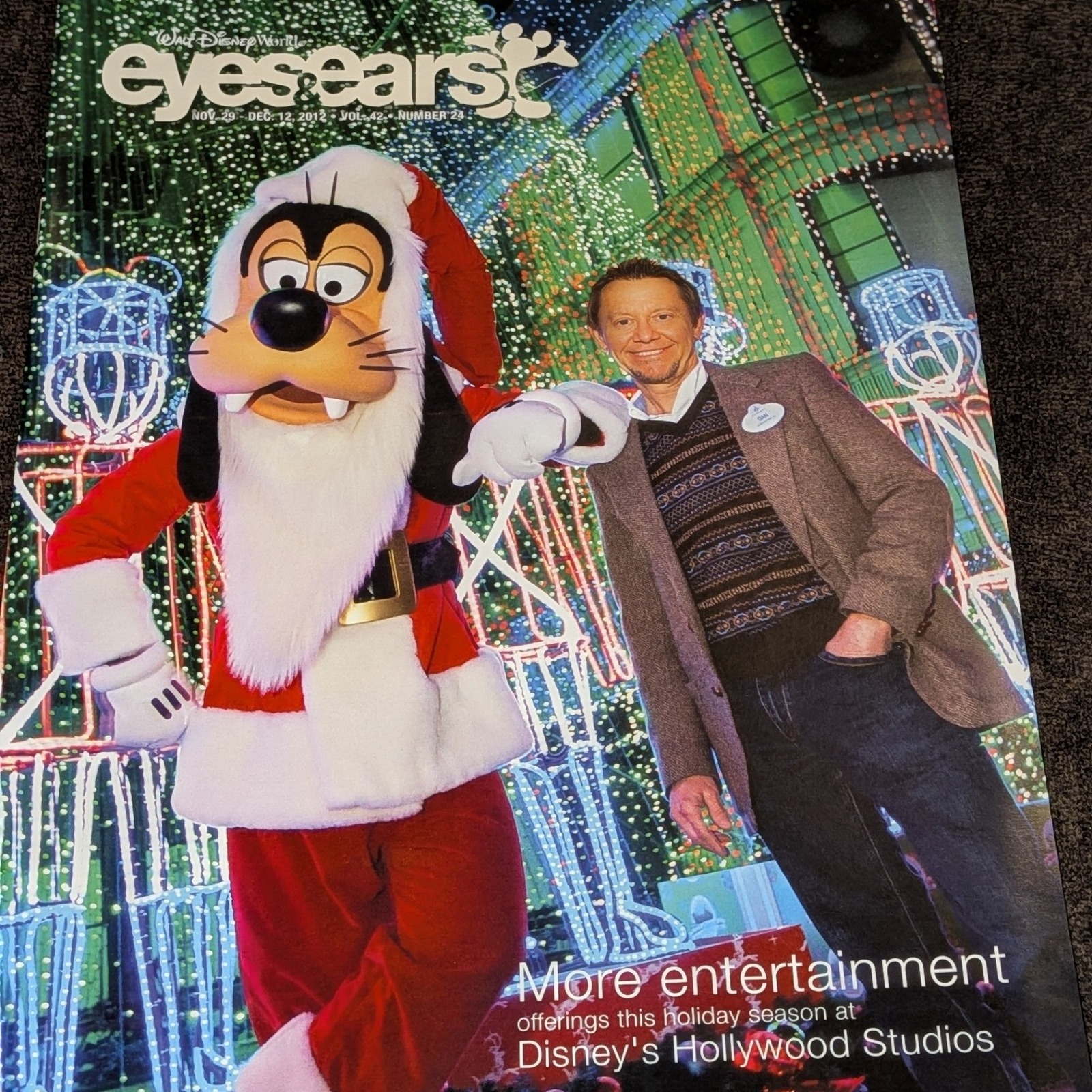 Disney Other | Walt Disney World Eyes & Ears Magazine Nov 2012 Vol 42 No 24 Santa Goofy Holiday | Color: Green/Red | Size: Os