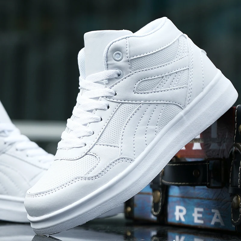 Printemps chaussures de loisir à la mode hommes baskets blanches respirant haut chaussures plates chaussures de skateboard 2025 nouveau unisexe homme chaussures baskets hommes chaussure hommes basket homme