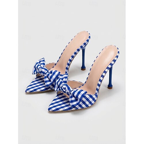 Elegante, rot-weiß karierte Pantoletten mit hohem Absatz – spitze Sandalen mit Schleifendetail Stilettos für sommerliche Abendessen im Resort, Retro-Gartenpartys Picknick-Chic-Stile Image