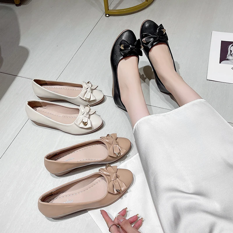 Frühling und Herbst Elegante und Sexy Schmetterlings-Schuhe mit Niedrigem Absatz Modische Bestseller Neue Bequeme Große Damenschuhe