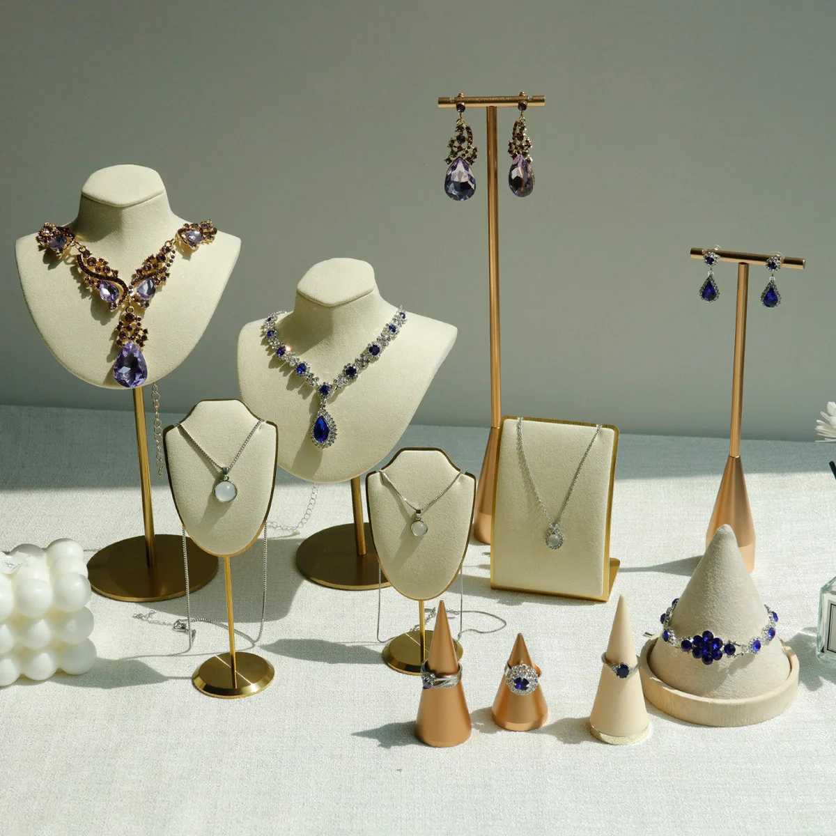 Beige Schmuck Display Requisiten mit Metall Basis Ohrring Halskette Organizer Halter Schmuck Zähler Ohrringe Ringe Display Ständer Image