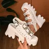 Größen 36-42 Damen High Heels Römische Schuhe Punk Metallschnalle Plateau-Sandalen Damen 2025 Sommer Nieten-Dekor Schwarze Gothic-Sandalen