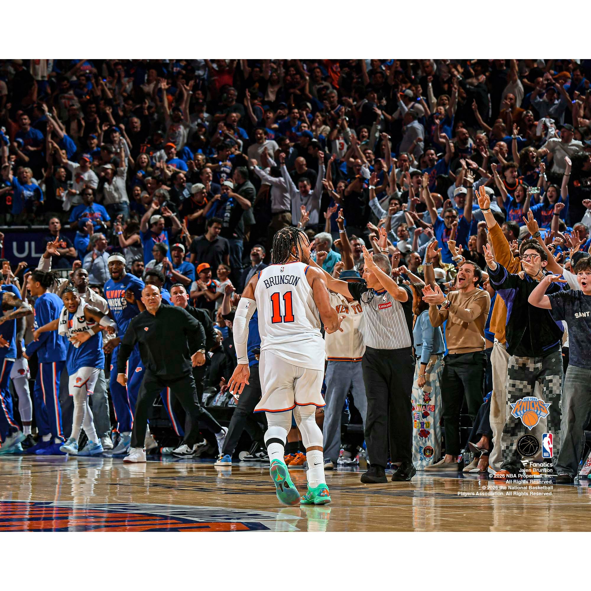 Jalen Brunson, New York Knicks, noch ohne Vertrag, Eastern Conference Finals Spiel 1 2026: Jubelfoto nach seinem Dreier