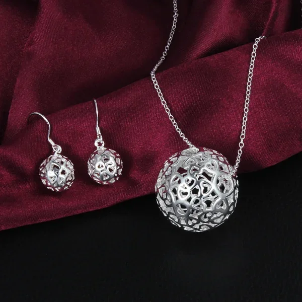 Heißer Trend: 925er Sterlingsilber Hohlkugel-Anhänger Halskette und Ohrringe Schmuckset für Damen – Modische Streetwear für Party und Hochzeit, Geschenke Image