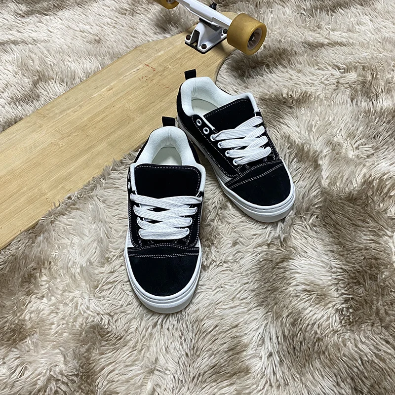 Herbst- und Winter-Schwarze Loafer, klassische Low-Top-Freizeitschuhe, dicke Zunge, atmungsaktiv und bequem, rutschfest und verschleißfest, vielseitige Freizeitschuhe für den Alltag aus Canvas für