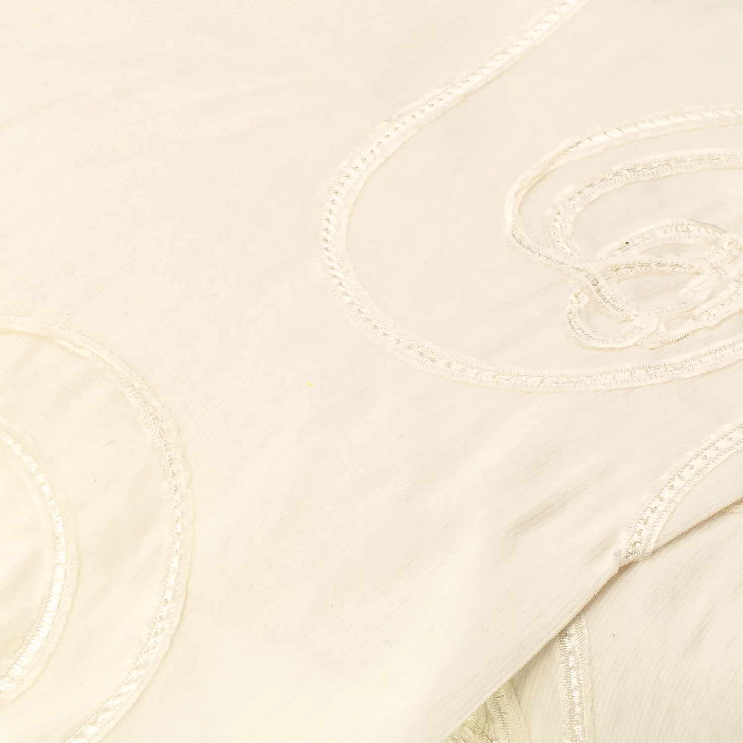Tissu 3D à fines côtes, blanc cassé