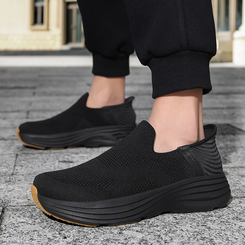 Modische Herren-Sportschuhe in Uni-Farben, Fly-Woven-Mesh, Casual-Sportschuhe, Low-Cut, mit dickem Sohlenboden, Walking-Schuhe