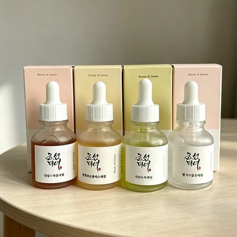 Koreanische Essenz mit Ginseng, Schneckenextrakt, Propolis, Grüntee und Reiskleie - Nährend, Feuchtigkeitsspendend, Antioxidativ und Hautreparierend Image
