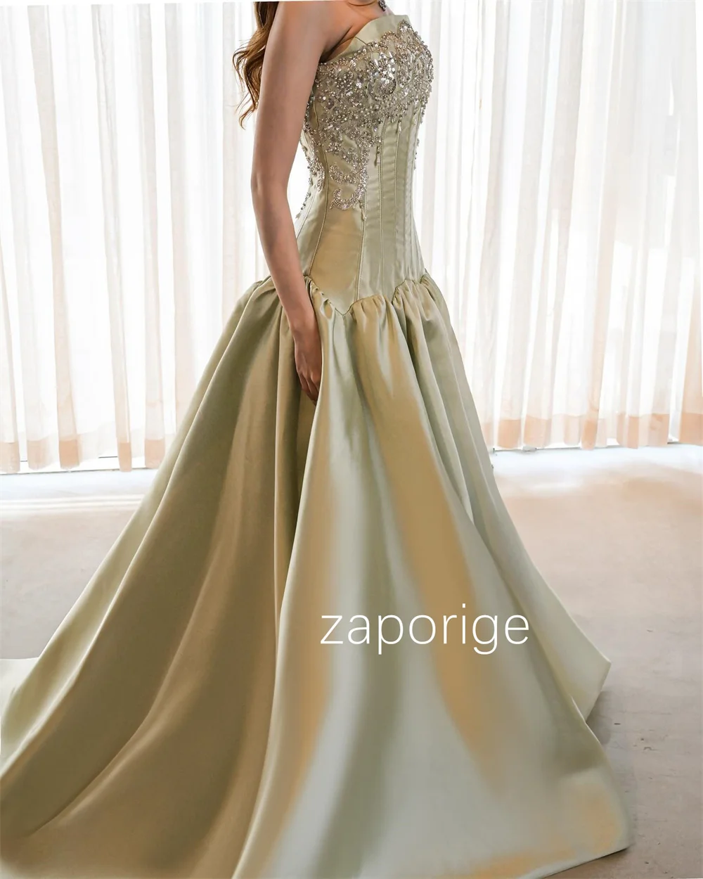 Customized High Quality Charmeuse Pleat Sequined Pattern A-line Strapless Long Bespoke Occasion Prom Dresses Sparkle