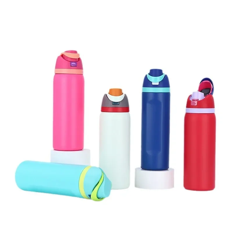 24/32 Unzen Stroh doppelschichtige isolierte Tasse 304 Edelstahl Sportwasserflasche Reise-Vakuumflasche für Outdoor-Camping-Sportarten Image