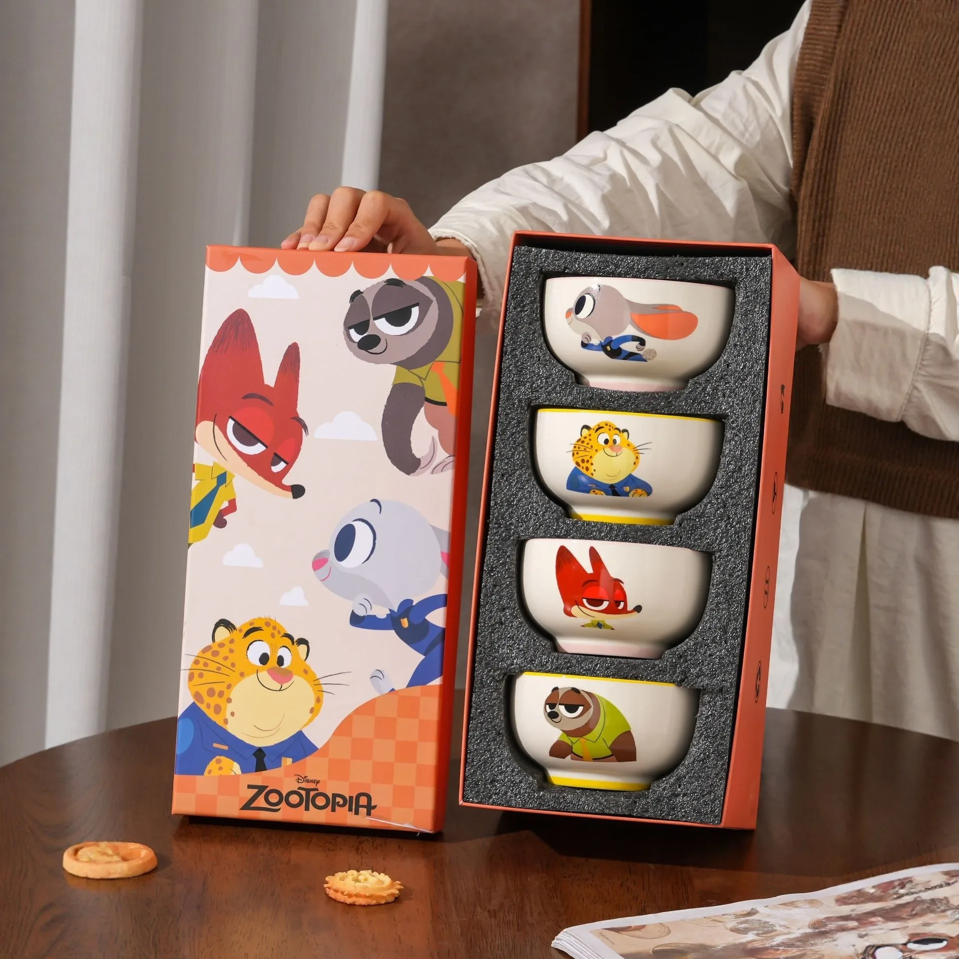 Hello Kitty Zootopia Keramik-Reisschüssel-Set mit Geschenkbox - Niedliche Reisschüssel für Küche und Camping - Geburtstagsgeschenk Image