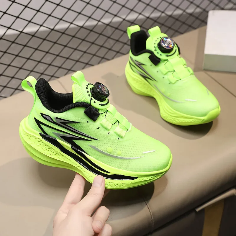 Kinder-Basketballschuhe, Kinder-Sneaker, rutschfeste Basketballstiefel für Jungen und Mädchen, ultraleichte Outdoor-Lauftrainer, Mesh-Sneaker Image