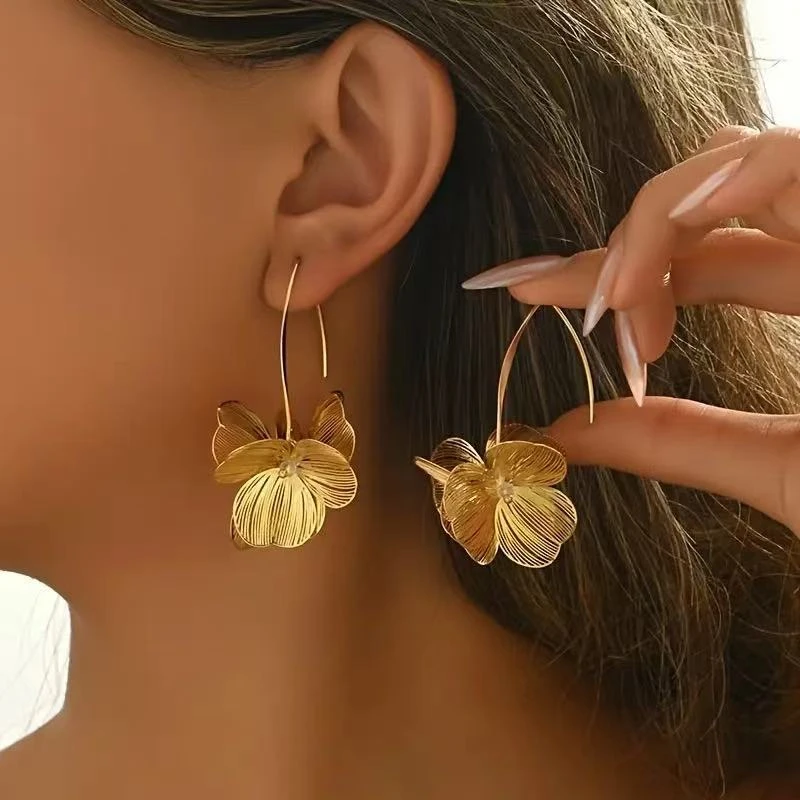 Gold Farbe Doppel Schicht Hohle Blume Hoop Ohrring für Frauen Vintage Übertreiben Metall Große Blütenblatt Ohrring Party Täglichen Verschleiß Schmuck Image