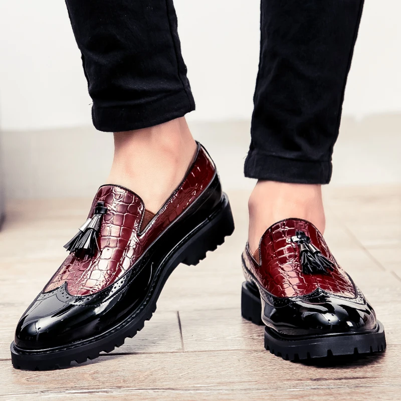 2026 Neue Slipper für Herren, Business Casual Schuhe mit Krokodilmuster, Größe 46, große Größe, Fransen-Lederschuhe für Herren