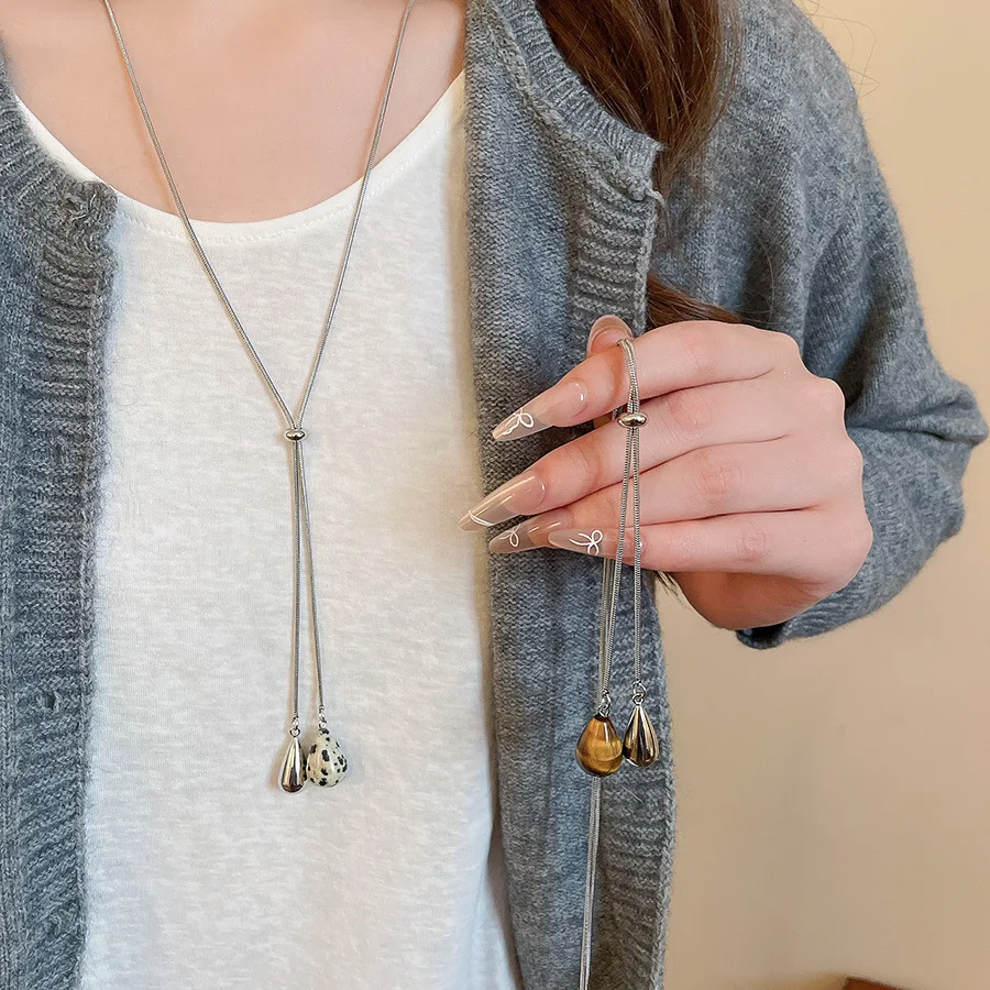 Collier en pierre d