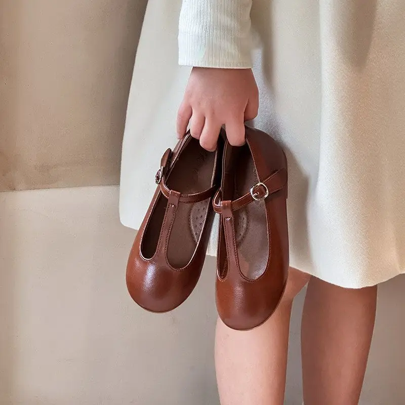 Freizeitschuhe für Kinder, PU-Leder, einfarbig, Frühlingsschuhe für Mädchen, rutschfeste Designer-Schuhe mit flachem Boden, silberfarben, schwarz, Größe 22–32