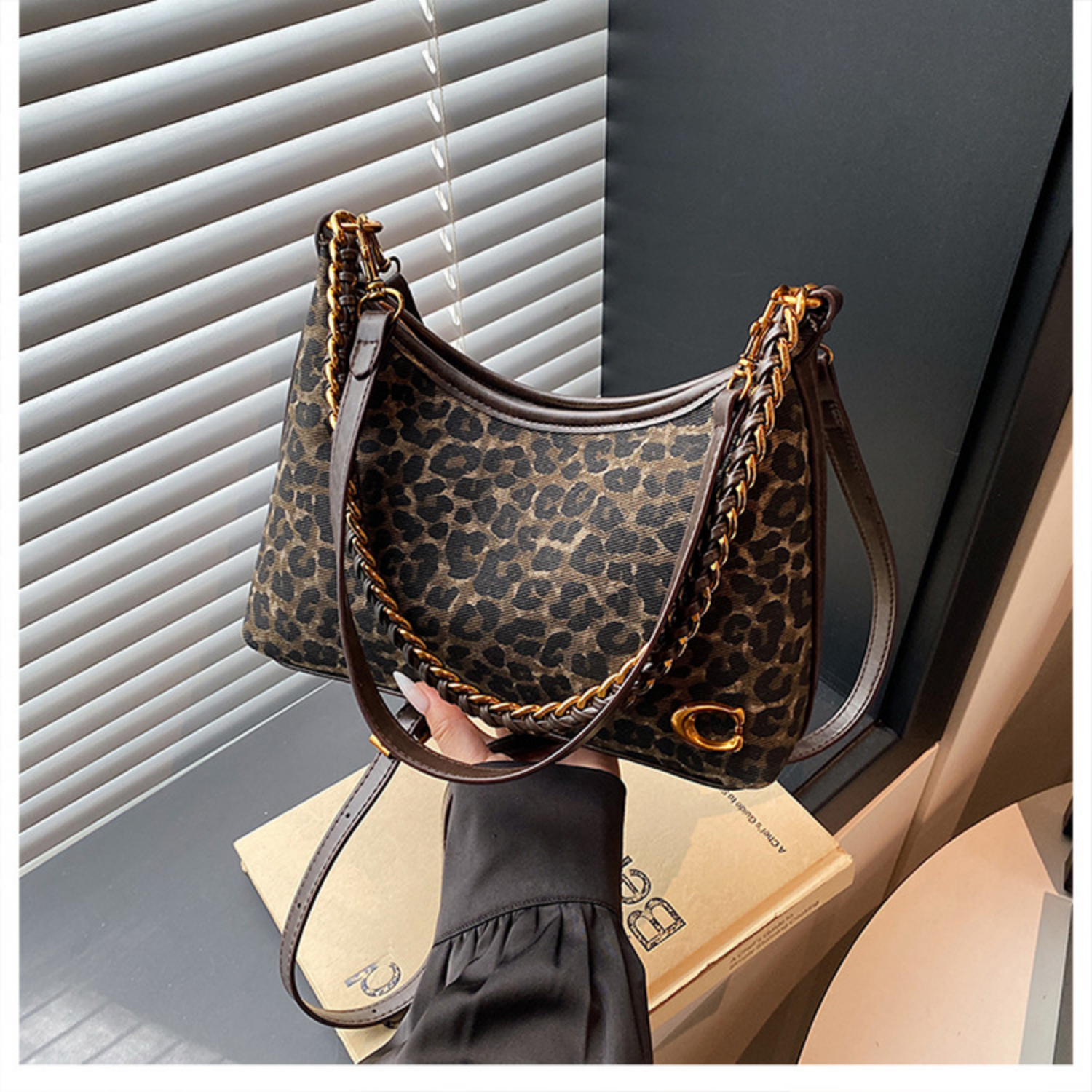 Leopard Print Chain Bag Shoulder Crossbody Handbag Leopard Print Chain Bag Shoulder Crossbody Handbag