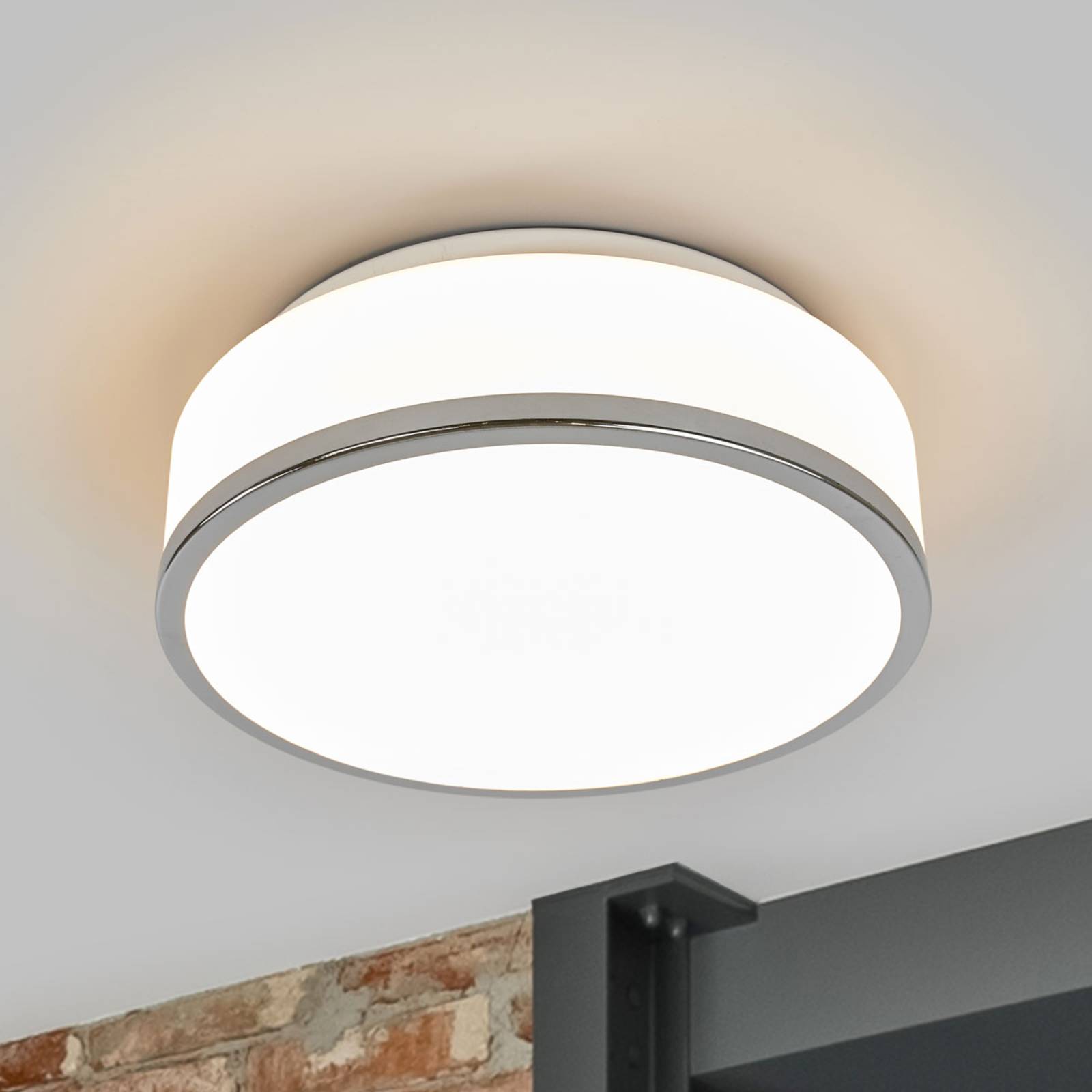 Searchlight Plafoniera Flush IP44, dimmerabile, Bianco / Opale, Bagno, Vetro, Moderno, Plafoniera - Lampenwelt IT