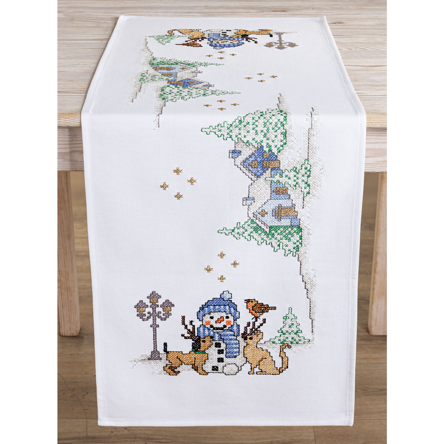 Chemin de table "bonhomme de neige et animaux"