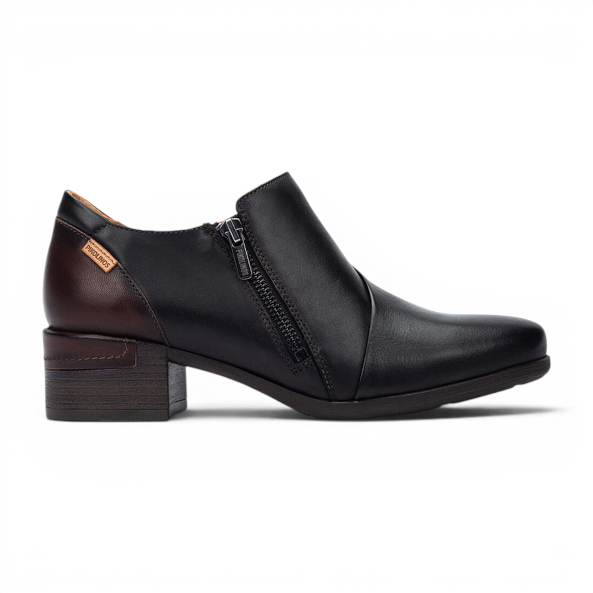 Pikolinos Schwarze Lederschuhe mit niedrigem Absatz für Damen – Malaga