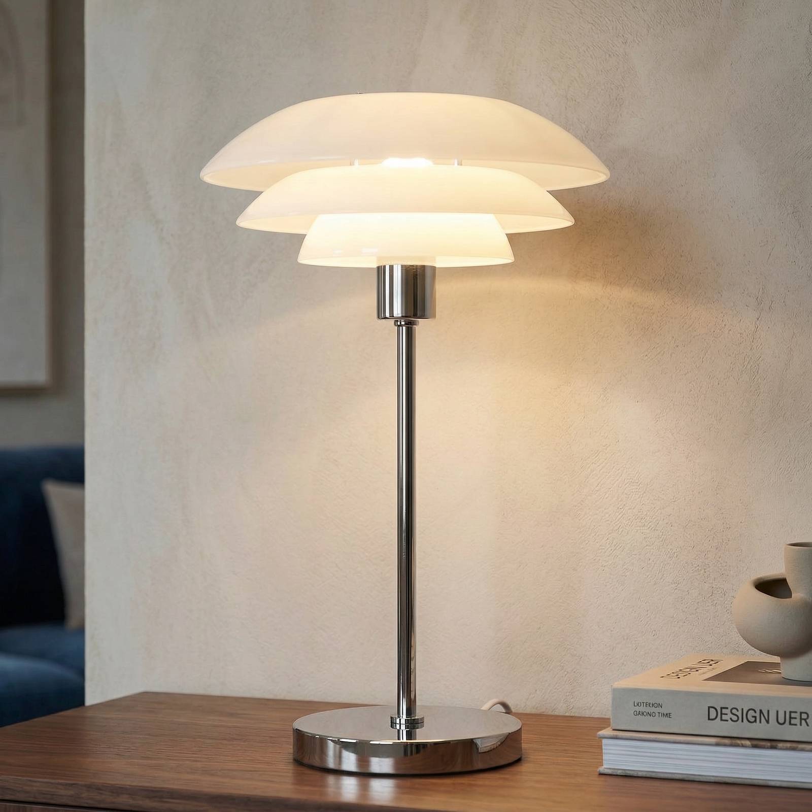 Dyberg Larsen Lampada da tavolo DL31, Bianco / Opale, Soggiorno / Sala da pranzo, Vetro, Scandinavo, Lampada da tavolo