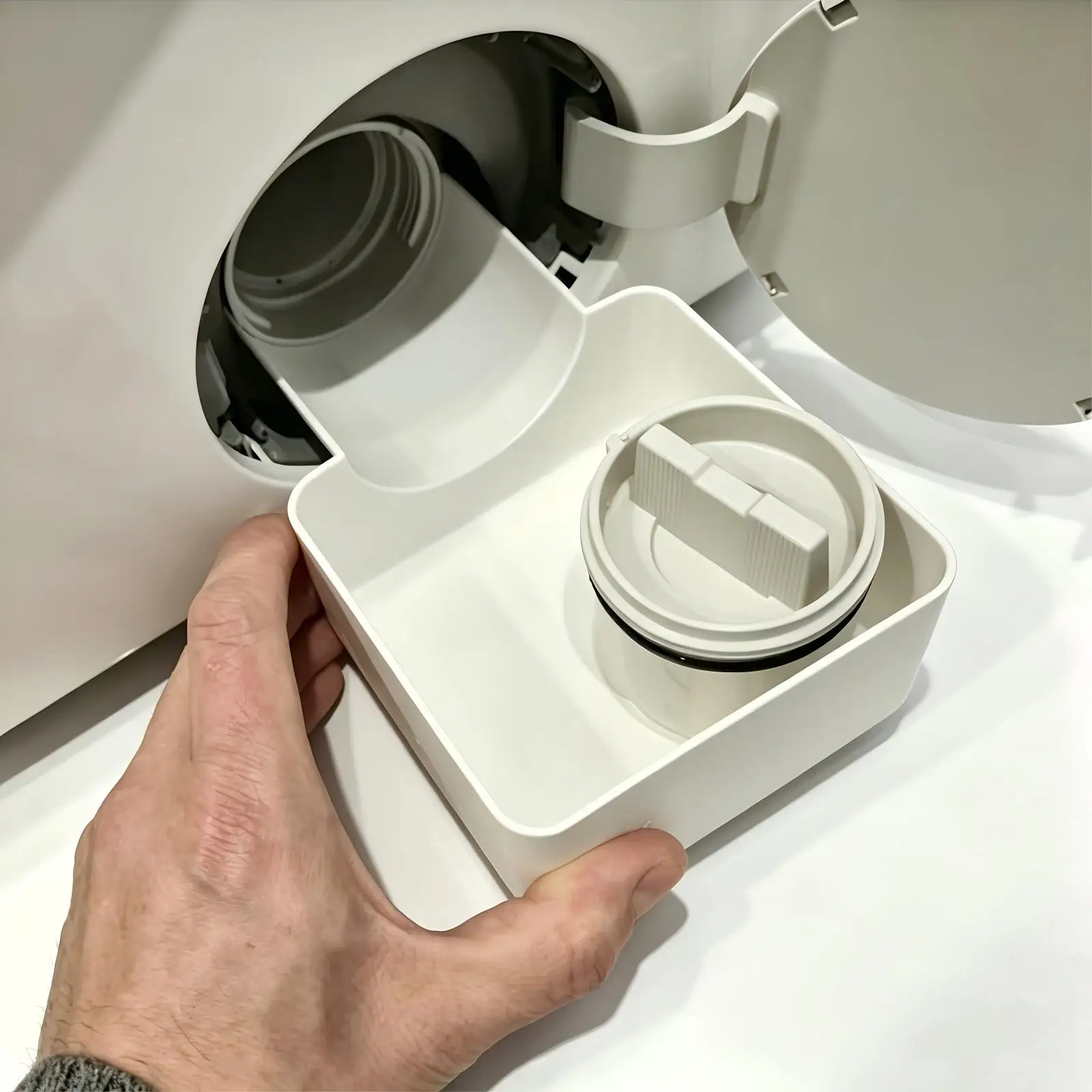 Washing machine drainage tray, washing machine residue water collection drawer, leak proof drainage storage box