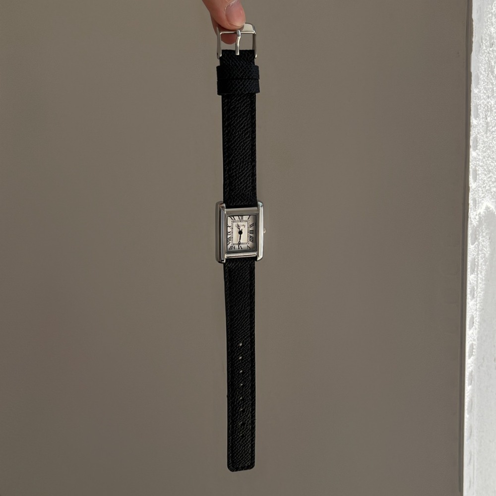 Elegant Women's Leather Watch Minimalist Rectangle Watch With Quartz Movement & Roman Numeral Dial black Silver