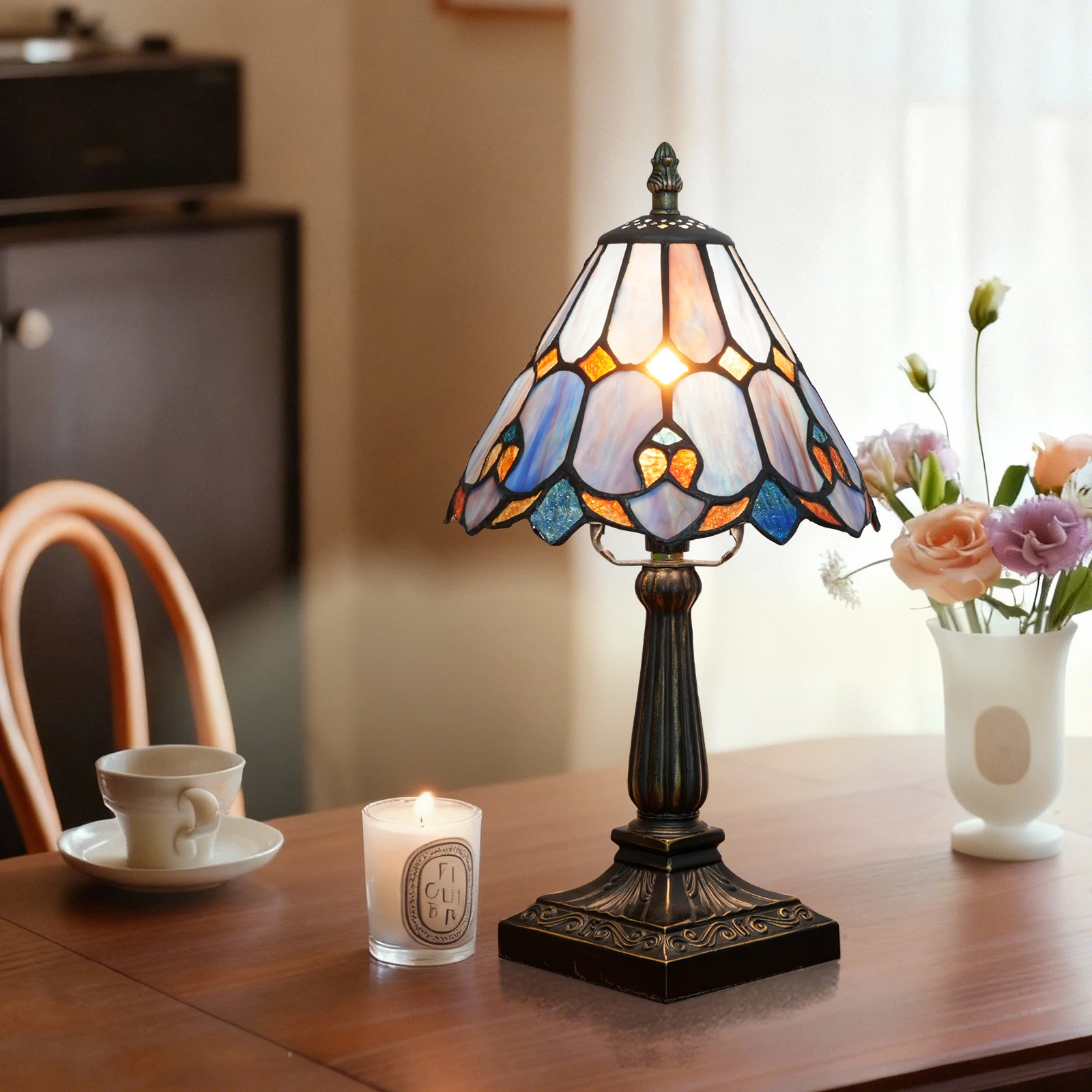 Tiffany-Stil Buntglas-Tischlampe, Vintage Traditionelle Nachttischlampe, Akzentbeleuchtung, Braune Metall-Harz-Basis Tischlampen