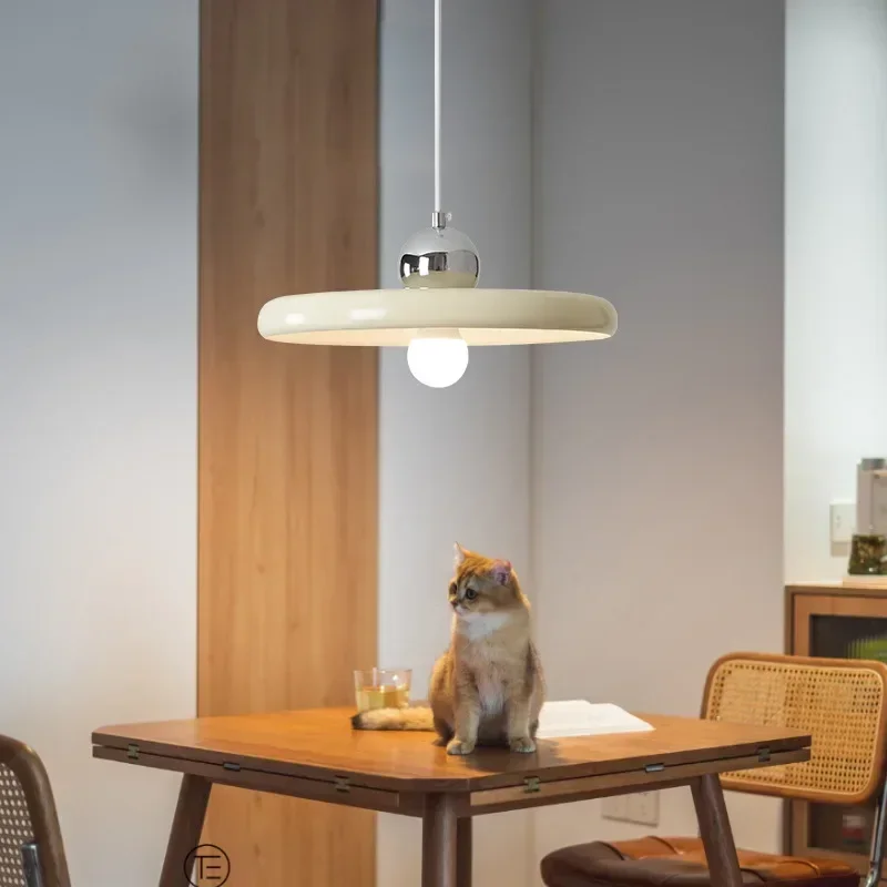 Bauhaus UFO Untertasse Pendelleuchte Mid-Century Modern Hängeleuchte für Nachttisch Küche Esstisch Deckenleuchte Home Decor