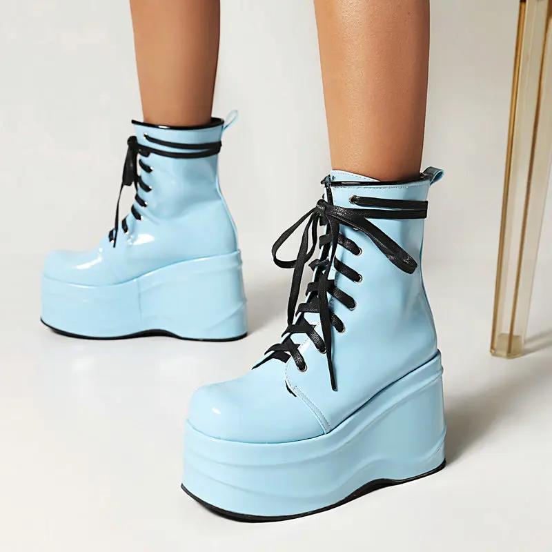 INS Patent PU Leder Blau Grün Schwarz Lace-up Punk Goth Runway frauen Winter Schuhe Plattform Keile Heels ankle Reiten Stiefel