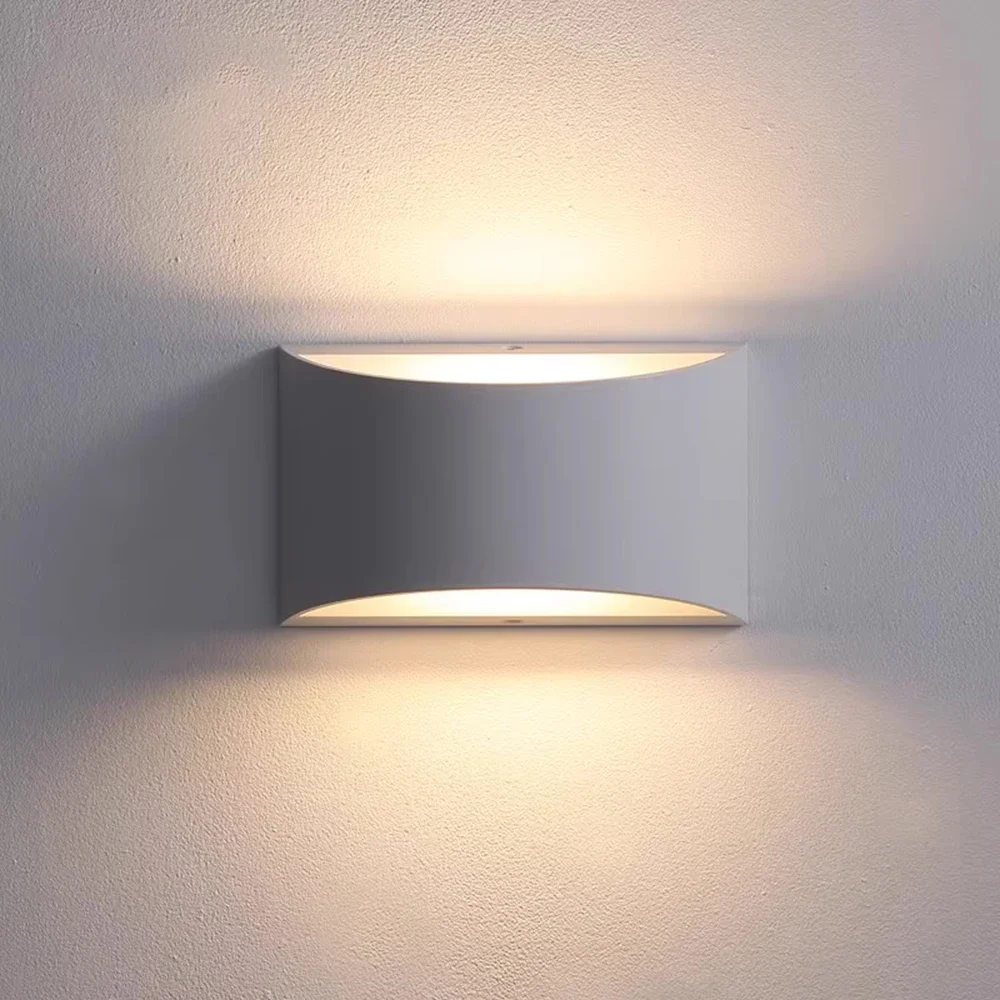 Aluminium LED Wandleuchte Innenleuchte Schlafzimmer Wohnzimmer Wandleuchte Moderne einfache 6W Weiß Schwarz Wandleuchte Beleuchtungskörper