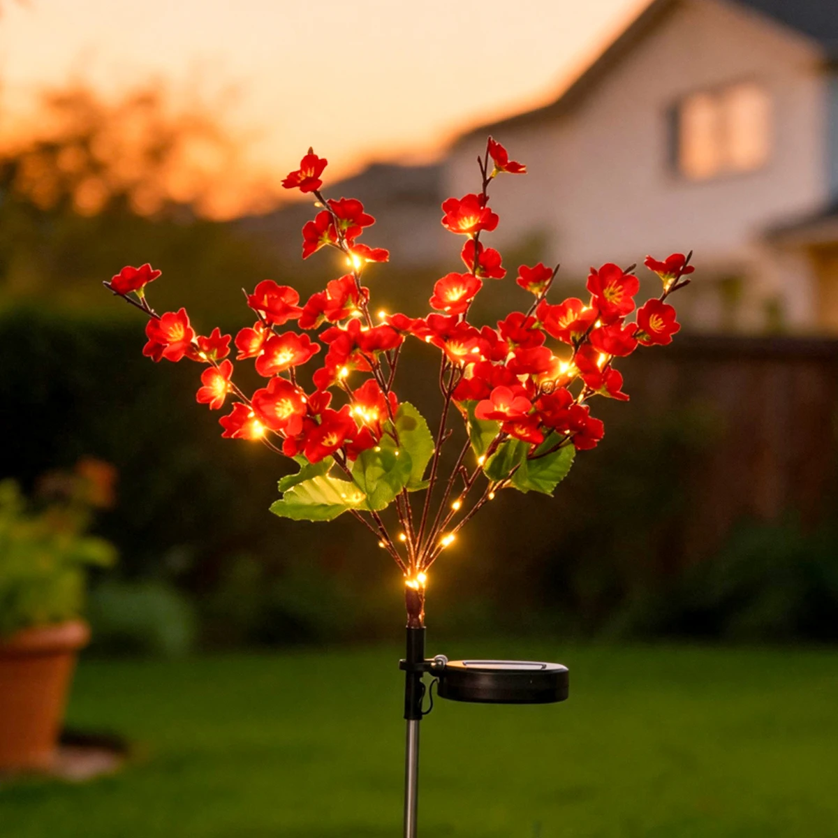 Lampes solaires LED en forme de prune rouge, lampes à capteur automatique pour pelouse, patio, jardin, décoration de jardin toute saison, cadeau pour les amateurs de jardin