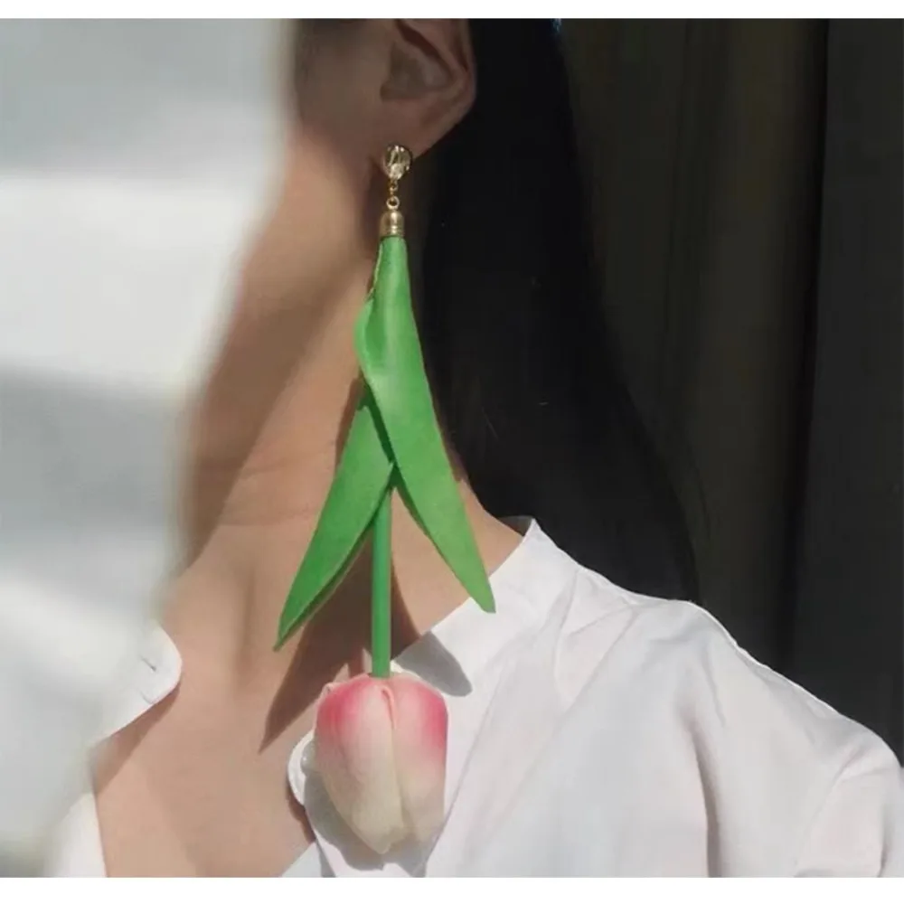 Hyperbole tulipe fleurs longues boucles d