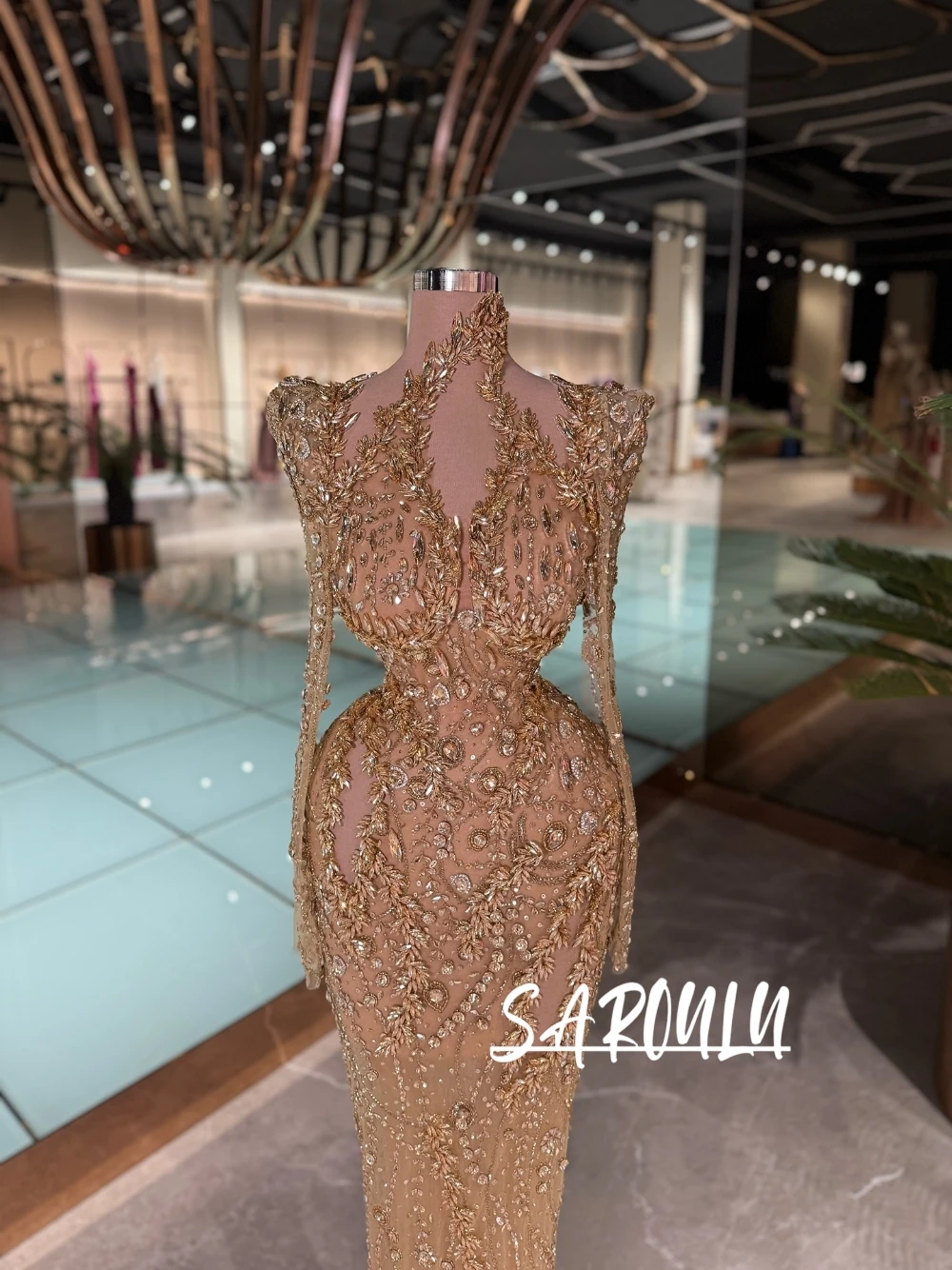 2026 Exquisite Crystals Beaded Prom Dress Illusion Sheer Cut Out Customized Evening Gown Charming Long Sleeved Galas Women Wear