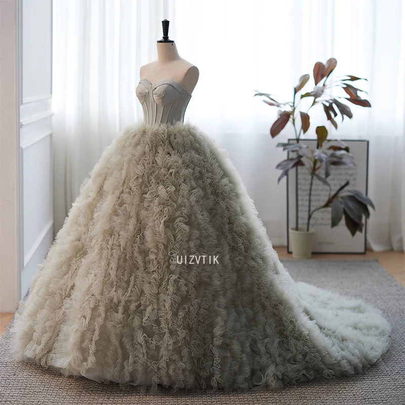 Elegant Sleeveless Prom Gown Strapless Sweetheart Neckline Special Occasion Celebrity Evening Dress Customized Formal Dress